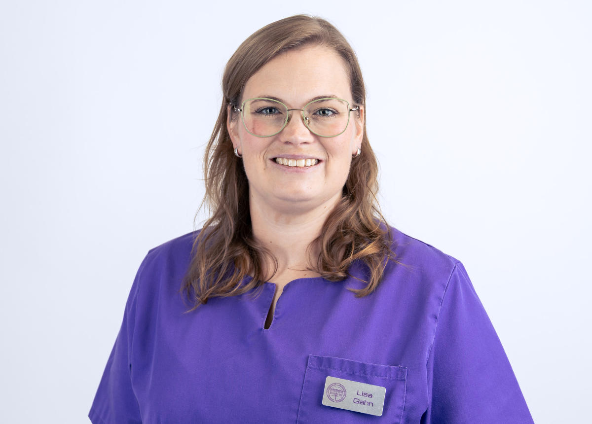 Frau Lisa Gahn